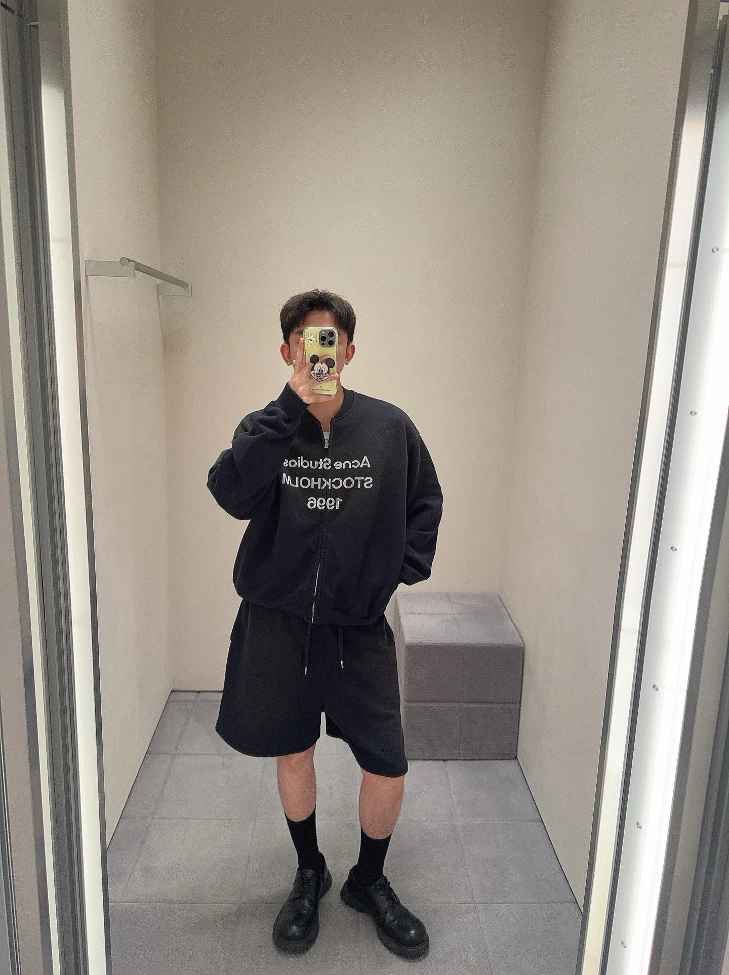 Upper body picture